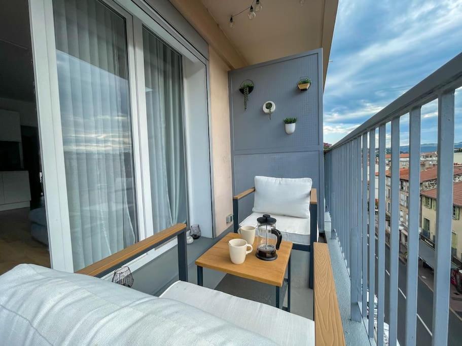 Le Lagon Bleu - Appt Wifi Parking Balcon Le Puy-en-Velay Zewnętrze zdjęcie